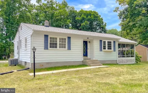 6555 Bitty Ln, La Plata, MD 20646