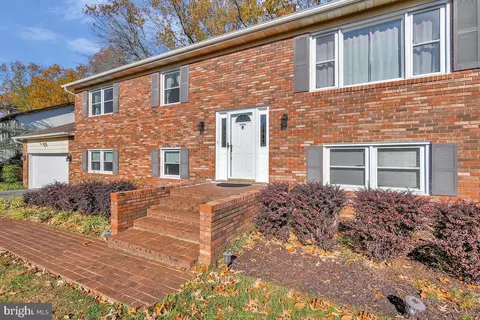 8516 Ridgeline Ter, Waldorf, MD 20603