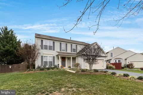 2213 Community Dr, Waldorf, MD 20601