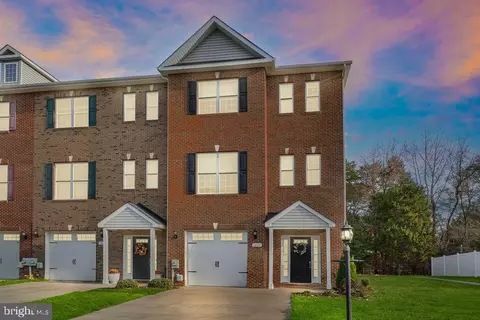 1030 Rye Dr, La Plata, MD 20646