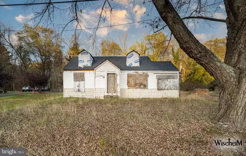 7626 Leonardtown Rd, Hughesville, MD 20637