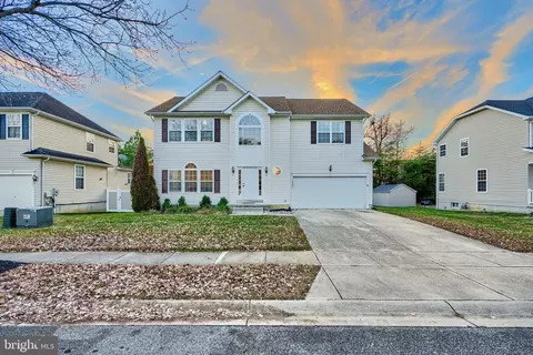 10017 Wamsley Ct, White Plains, MD 20695
