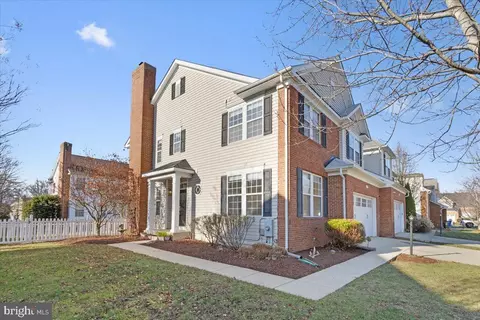 1013 Llano Dr, La Plata, MD 20646