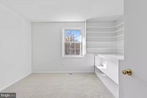 Bedroom - 11654 Kipling Dr, Waldorf, MD 20601 photo 5 of 6