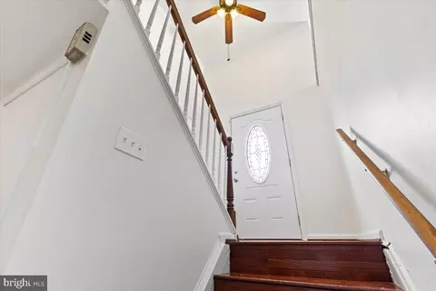 Entry Way - 11654 Kipling Dr, Waldorf, MD 20601 photo 2 of 2