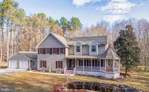 4520 Guinevere Ln, Pomfret, MD 20675