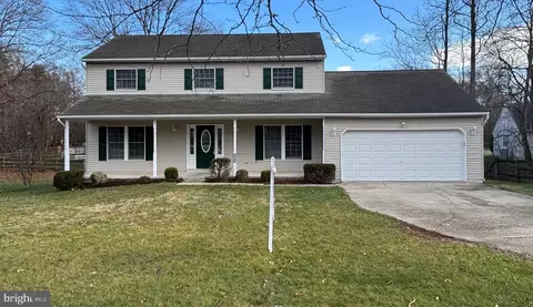 6339 Porcupine Ct, Waldorf, MD 20603