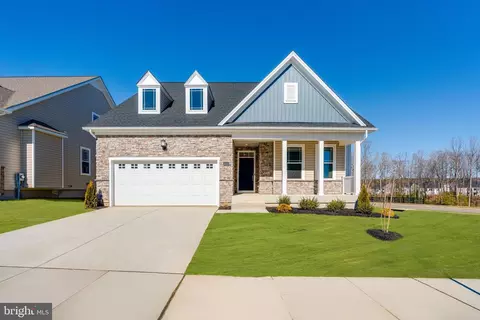 10015 Shenandoah Ln, White Plains, MD 20695