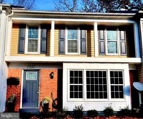1511 Bryan Ct, Waldorf, MD 20602