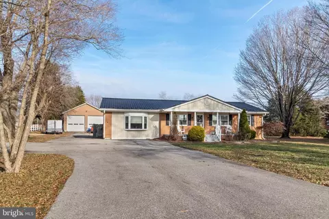 7064 Leonardtown Rd, Bryantown, MD 20617