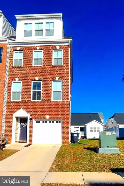 11633 Dorothy Sayers Pl, White Plains, MD 20695