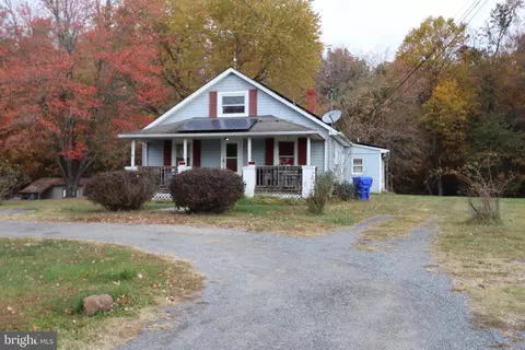 6680 Pomfret Rd, La Plata, MD 20646
