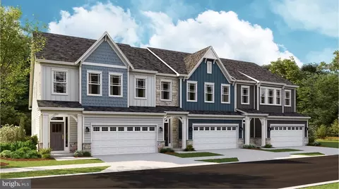 10713 Great Lakes Pl, White Plains, MD 20695