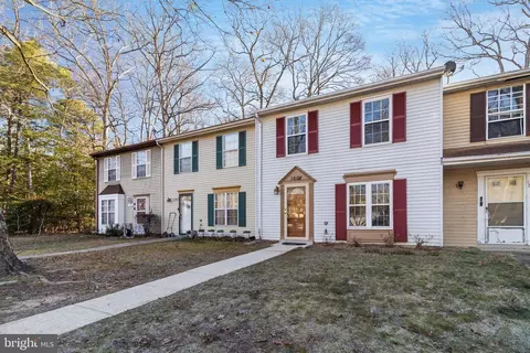 1608 Pin Oak Dr, Waldorf, MD 20601