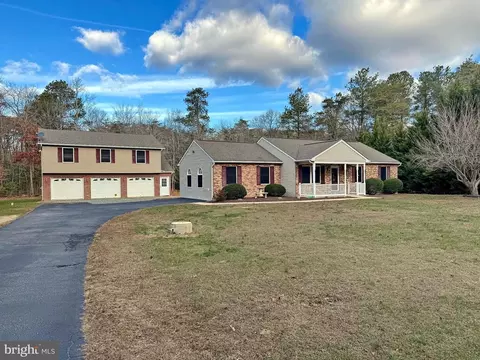 15020 Hunters Harbor Ln, Waldorf, MD 20601