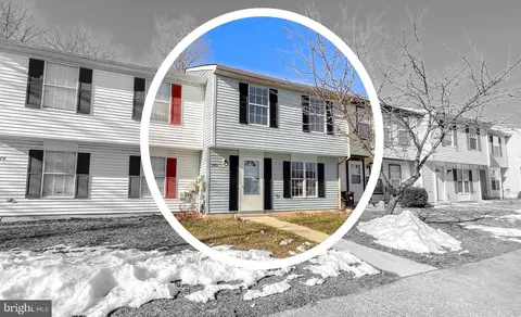 2079 Tanglewood Dr, Waldorf, MD 20601