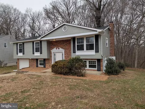 2216 Westwood Dr, Waldorf, MD 20601
