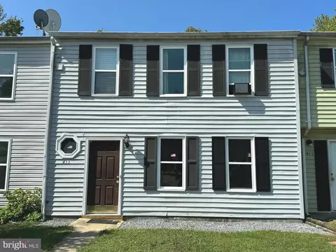 433 Patuxent Ct, La Plata, MD 20646