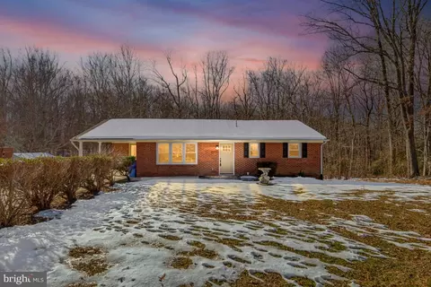 6223 Ford Dr, Indian Head, MD 20640