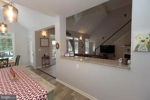 Entry Way - 11547 Wollaston Cir, Swan Point, MD 20645 photo 4 of 20