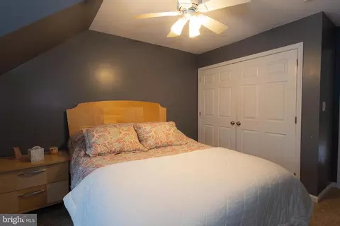 Bedroom - 11547 Wollaston Cir, Swan Point, MD 20645 photo 7 of 9