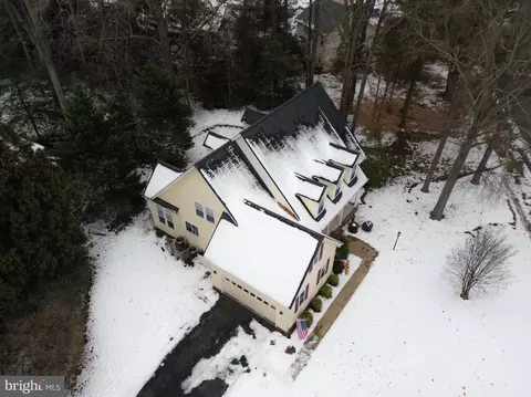 View/Area - 11547 Wollaston Cir, Swan Point, MD 20645 photo 3 of 8