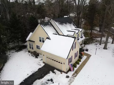 View/Area - 11547 Wollaston Cir, Swan Point, MD 20645 photo 4 of 8