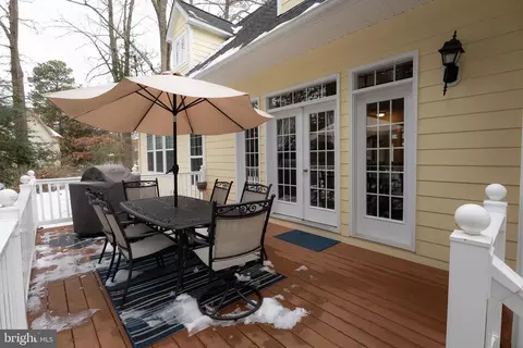 Exterior - 11547 Wollaston Cir, Swan Point, MD 20645 photo 4 of 11