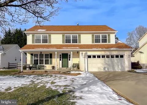 5907 Parrotfish Ct, Waldorf, MD 20603