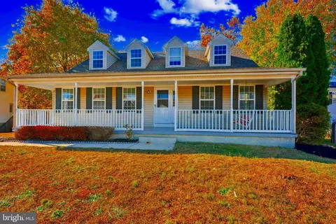 11250 Perrysville Ct, Waldorf, MD 20601