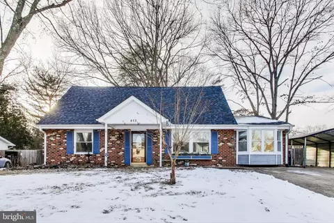 413 University Dr, Waldorf, MD 20602
