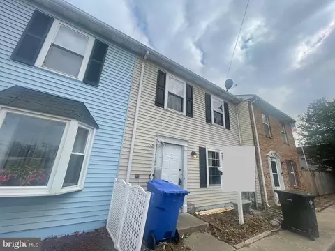 212 Dorchester Ct, La Plata, MD 20646