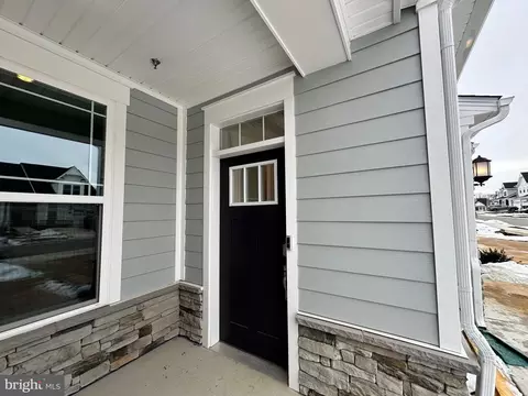 10757 Great Lakes Pl, White Plains, MD 20695