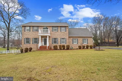 8182 Billingsley Rd, White Plains, MD 20695