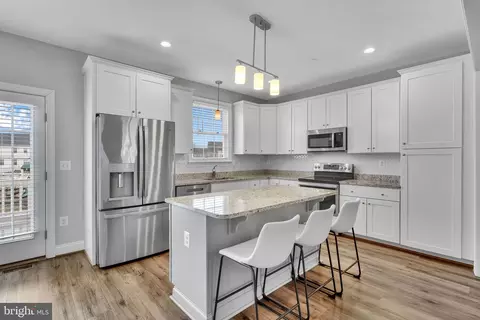 Kitchen - 1035 Rye Dr, La Plata, MD 20646 photo 4 of 5