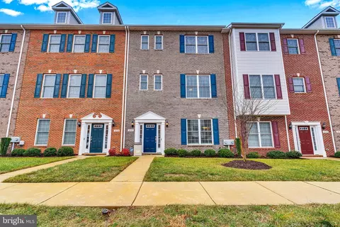 1035 Rye Dr, La Plata, MD 20646
