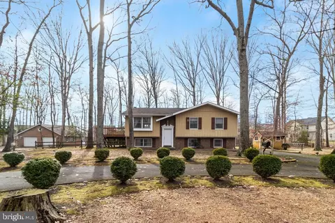 3485 Twinbrook Dr, Waldorf, MD 20603