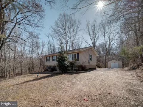8415 Warren Dr, Pomfret, MD 20675 photo 3