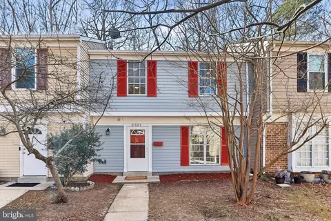 2551 Robinson Pl, Waldorf, MD 20602