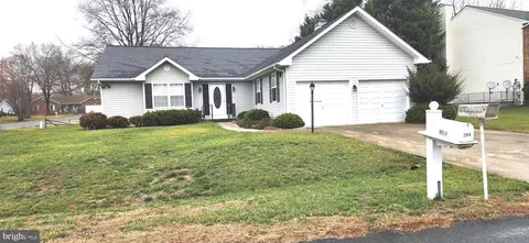2818 Desert Sun Ct, Waldorf, MD 20603