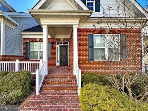 53 Steeplechase Dr, La Plata, MD 20646