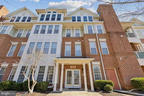 100 Edelen Station Pl #101, La Plata, MD 20646