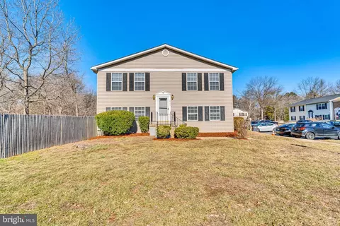 1011 Dorset Dr, Waldorf, MD 20602