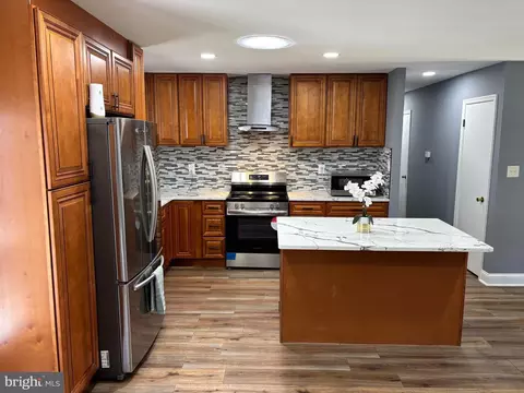 Kitchen - 2245 Bridle Path Dr, Waldorf, MD 20601 photo 2 of 3