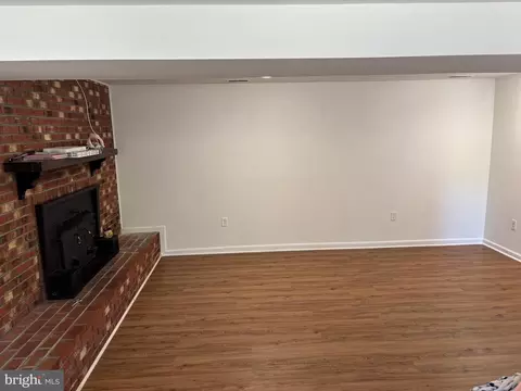 Living - 2245 Bridle Path Dr, Waldorf, MD 20601 photo 2 of 3