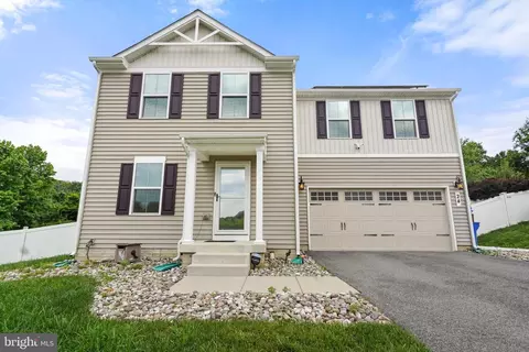 24 Willow Woods Dr, La Plata, MD 20646