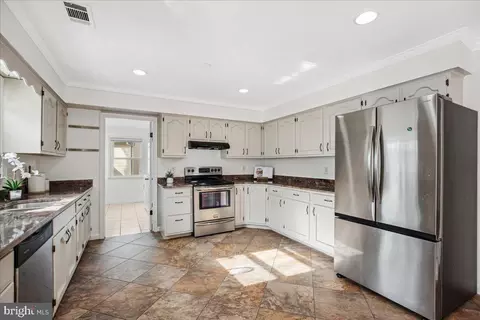 3671 Rusty Leaf Ct, Waldorf, MD 20602 photo 13