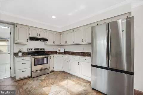 3671 Rusty Leaf Ct, Waldorf, MD 20602 photo 17