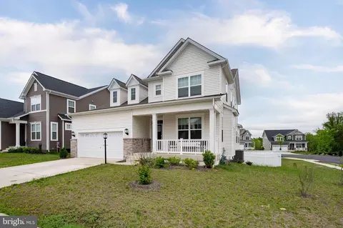 11732 Ian Fleming Ln, White Plains, MD 20695