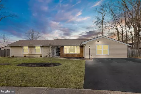 6215 Douglas Cir, Waldorf, MD 20601